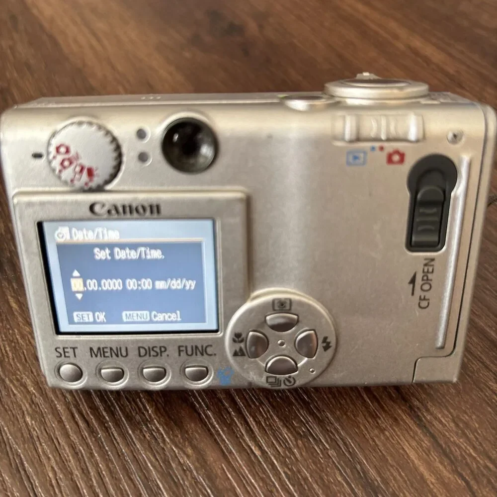 Canon PowerShot IXY 400 Elph Ultra Compact Digital Camera